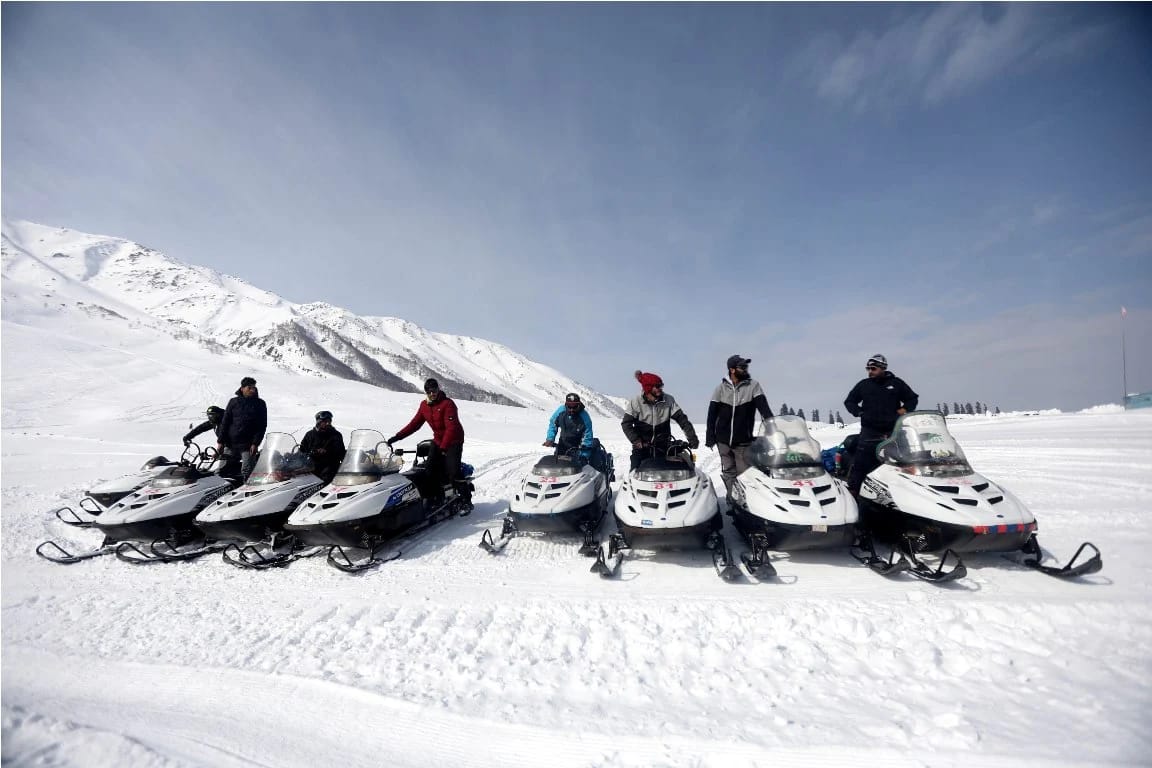Featured image for Kashmir in Snow: A Winter Wonderland Awaits You tour package