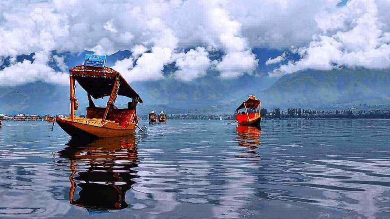 How Not To Get Scammed in Kashmir; 5 Red Flags To Watch For