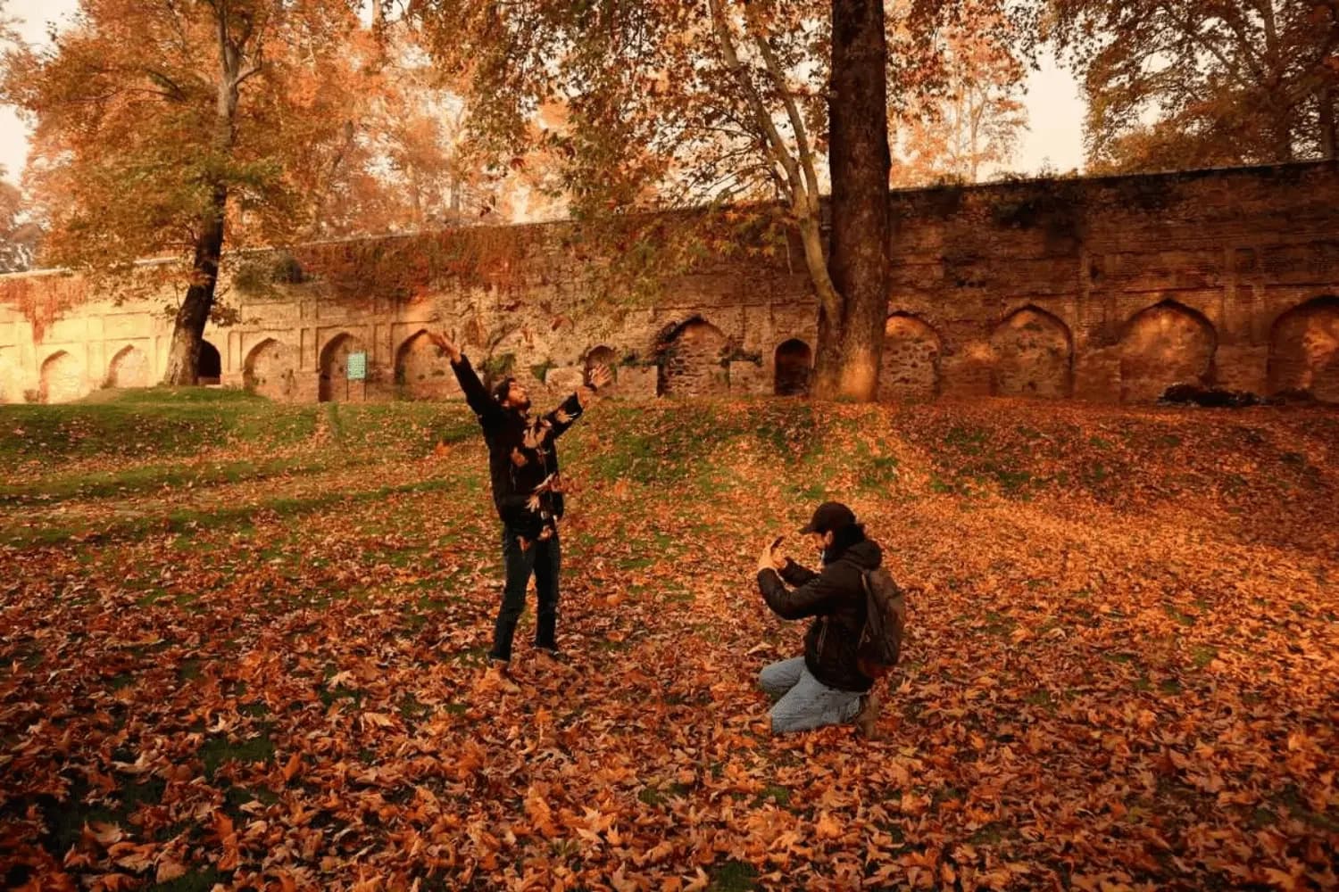 Visit Kashmir in Autumn: Skip the Crowds | Poise Travel & Tourism